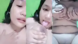 Dedek Rara Ngacengin Omek Jilat Uting Live Coli