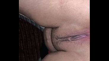 Gadis Arab Montok Bergoyang Nikmat, Memek Sempit Digenjot Keras Sampai Meraung.