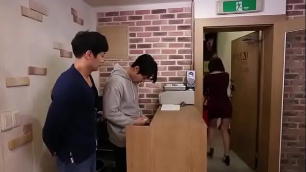 Cewek China Lugu Pake Heels, Tapi Gerakannya Bikin Greget