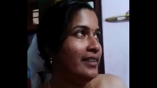 Tante Desi Manis Yang Menggoda