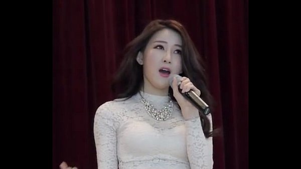 Cewek Korea Seksi Banget Bikin Mending