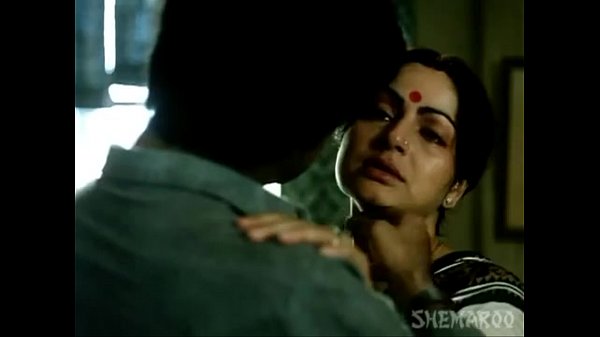 Rakhee Ngentot Panas Di Paroma – Film Hindi Klasik (360p)