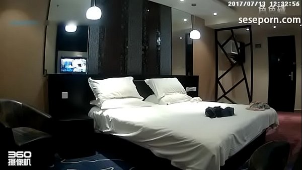 Tante Tiongkok Seksi Digoyang Keras Di Kamar Hotel (rekaman Kamera)