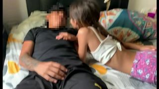 Kakak Tiri Nekat Bercinta Dengan Adik Tiri Saat Orang Tua Keluar – Kisah Lengkapnya