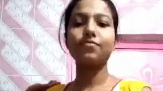 Bangladeshi Cewek Horny Goyang-goyang Bugil – Shopnohin