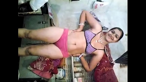 Desi Hot Nafsu Dengan Lagu Tadka Basah
