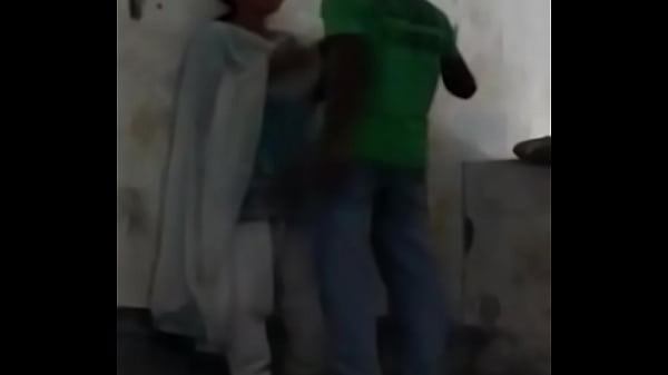 Desi Cewek Putingnya Dijilat Basah-basah