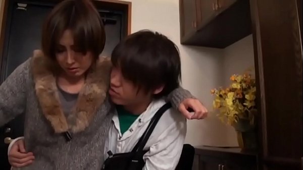 Panas, Si Mama Jepang Bertubuh Montok Ngewe Anak Tirinya Yang Masih Muda