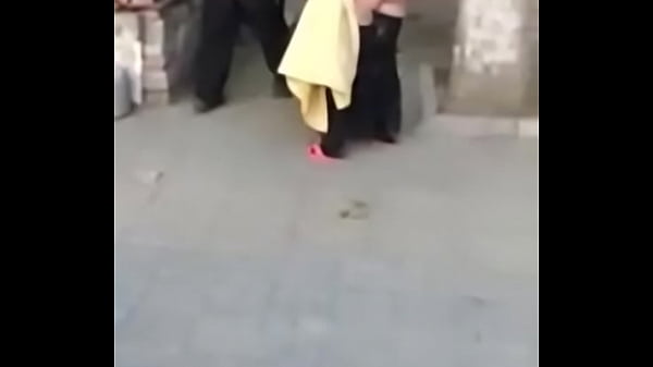Wanita Cina Bikin Greget, Pinggangnya Bikin Ngiler.