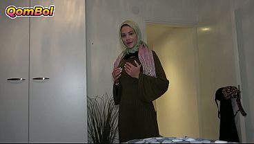 Abang, Kakak Hijab Ini Pengen Ngewe Sebelum Nyokap Bokap Balik.
