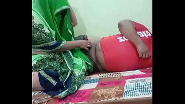 Desi Indian Couple Lagi Seru Ngewe Di Kamar, Bikin Ranjang Meraung-raung.