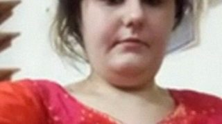 Nih Tante Pakistan Pamer Tetek Dan Memek Basah