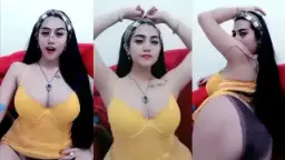 Nungging Ebot, Tante Nadya Remas-remas Pentil Montoknya Yang Gede.
