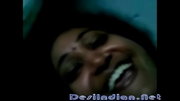 Desi Cute Telugu Aunty, Montok Menggoda Bikin Ngiler