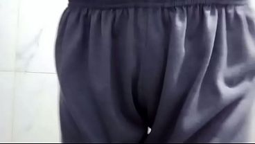 Desi Bini Lagi Ngimpi Di Video Panas