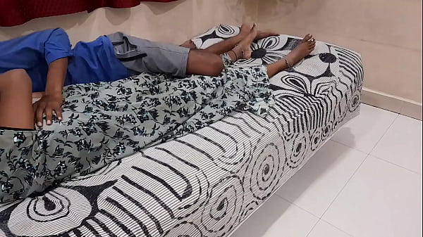 Bini Orang India Lagi Digenjot Habis-habisan Sama Suami Kurusnya, Kontolnya Masuk Dalem Banget – Full Hindi