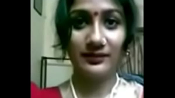 Desi Istri Bengali Montok Dengan Susu Besar Dan Seksi Banget