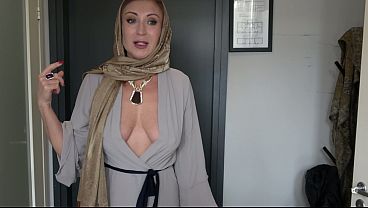 Ibu Tiri Berjilbab Montok Digenjot Anak Tiri Kontol Besar.