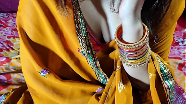 Bhabhi India Sama Devar Pertama Kali Ngewe, Pake Omongan Kotor Bahasa Hindi.