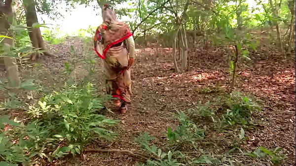 Malam Natal Paling Panas, Radhika Desi Ngebut Di Hutan, Bikin Semua Lihat.