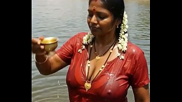 Desi Bhabhi Ai, Bikin Kontol Tegang, Siap Digoda Panas.