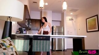 Bratty Step Sis Dikencingin, Kontol Stepbro Masuk, Eh Stepsis Malah Nagih Lagi S9:e4