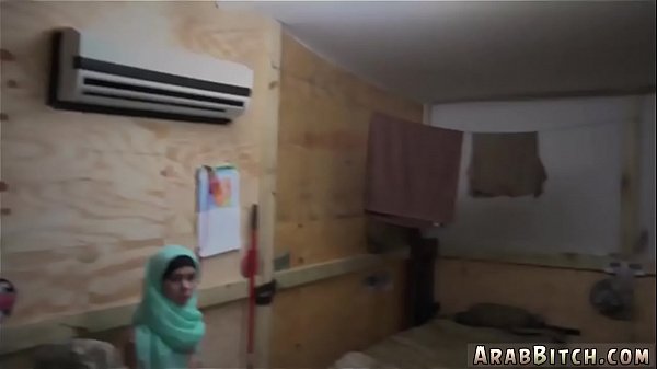 Anal Pertama Kali Arab, Ngentot Sampai Tembus!