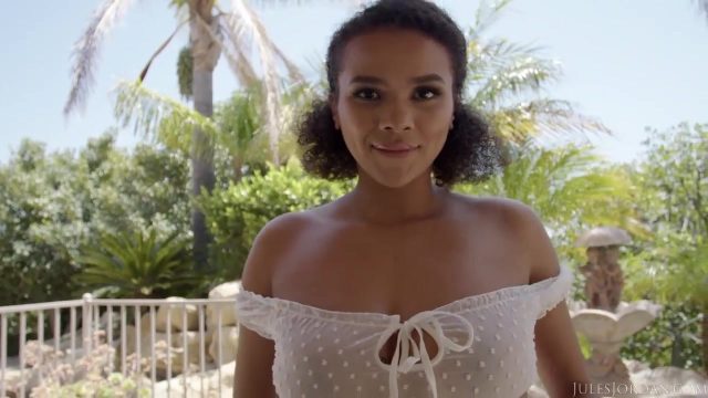Alina Ali Merengek Minta Kontol Lagi, Jules Jordan Kasih Puas.