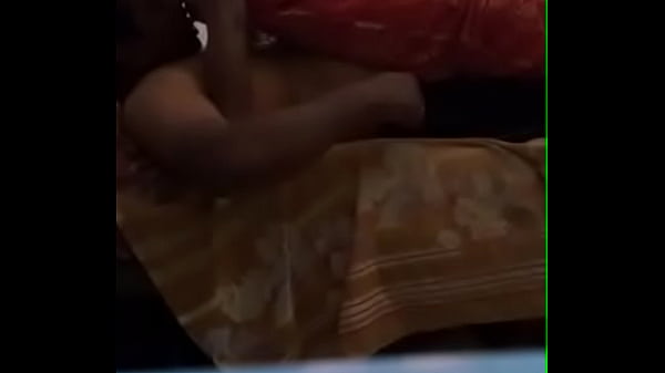 Desi Istri Lagi Di Atas, Nunggingin Suami Sampe Minta Ampun