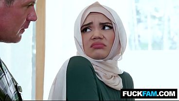 Hijabi Imut Ngeseks Pertama Kali Bareng Tukang Plester Naudi Nala, Jason Sarcinelli