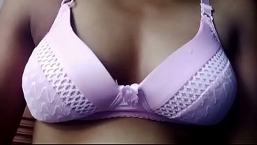 Malam Panas Bareng Cewek India, Badan Menggoda Siap Digoyang.