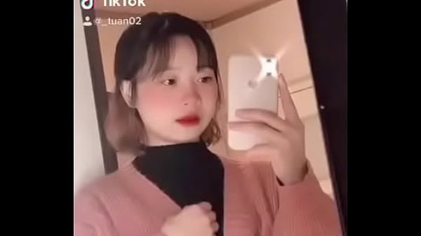 Goyangin Pantat Imut Di Tiktok, Bikin Ngiler Pengen Colok Jari