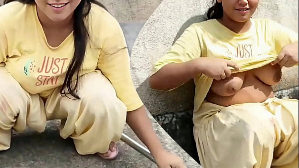 भाभी के साथ छत पर खुला खेल, गांव की देसी चूत का हिंदी सेक्स वीडियो