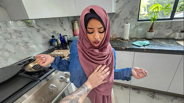 Istri Hijab Panas Ingin Selamatkan Pernikahan Dengan Belajar Ngeblow Dan Ngomong Kotor – Hijab Bergairah