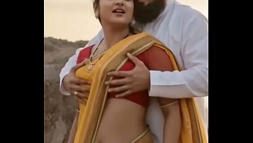 Desi Bhabhi Saree, Dada Dite Dite Premik Er Sathe Khela