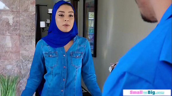 Gadis Arab Polos Digebuk Dua Laki Gede Sampe Meringis